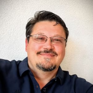 Unlock Growth with a fractional Chief Digital Officer 9 Jacobus van Niekerk - Fractional Chief Digital Officer (fCDO)